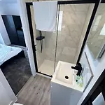 Luxury 4 Bedroom House 펜션 *