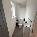 Luxury 4 Bedroom House 펜션 *