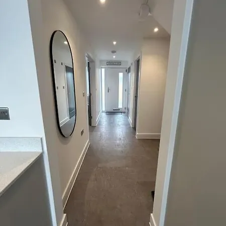 Luxury 4 Bedroom House Holiday home