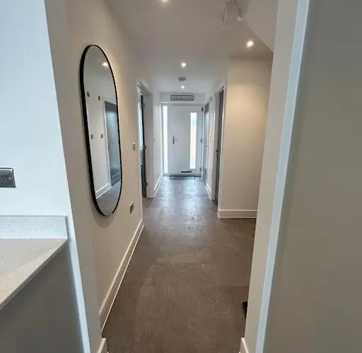 Luxury 4 Bedroom House Holiday home