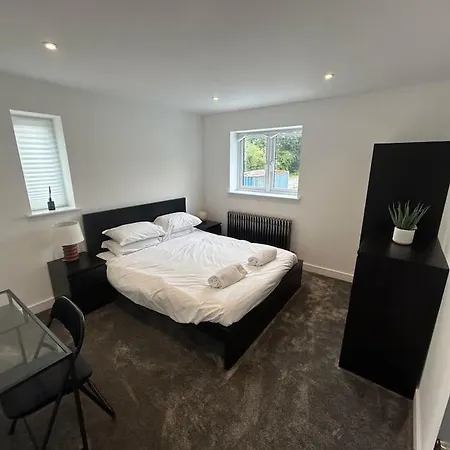 Ferienhaus Luxury 4 Bedroom House *