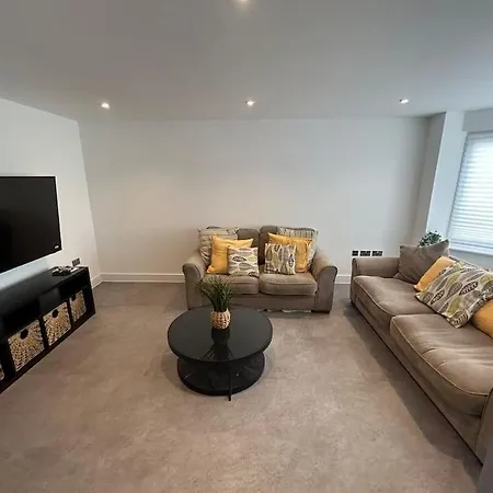 Ferienhaus Luxury 4 Bedroom House